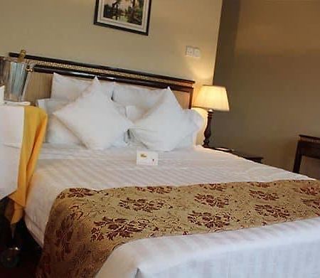 Belmont Fairmount Hotel Мванза Екстериор снимка
